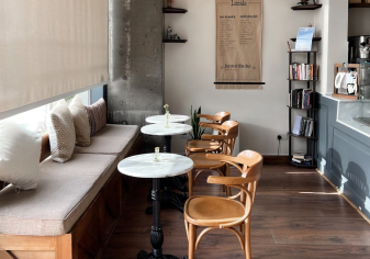 Locals Café
